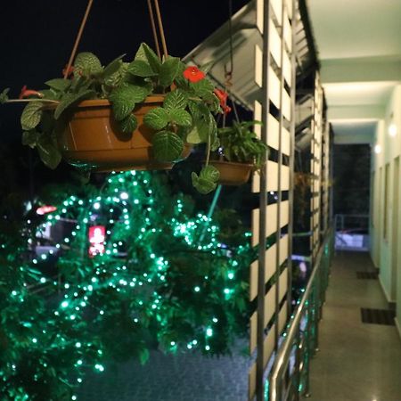 Jippus Galaxy Budget Air Port Hotel Kochi Extérieur photo