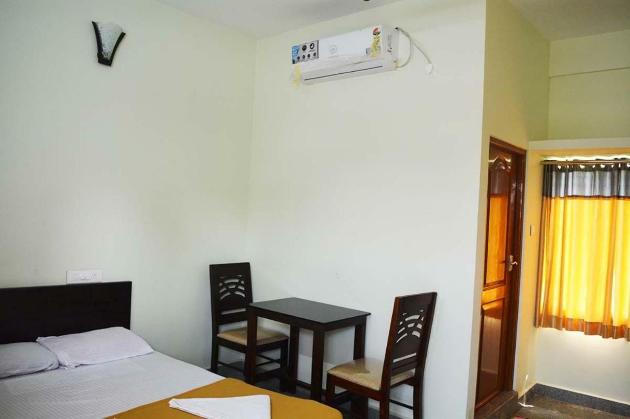 Jippus Galaxy Budget Air Port Hotel Kochi Extérieur photo
