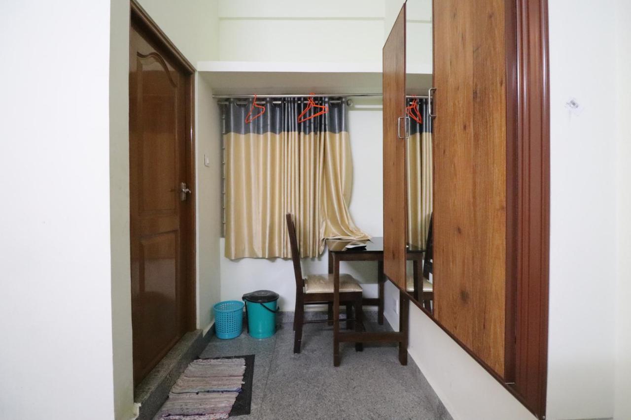 Jippus Galaxy Budget Air Port Hotel Kochi Extérieur photo